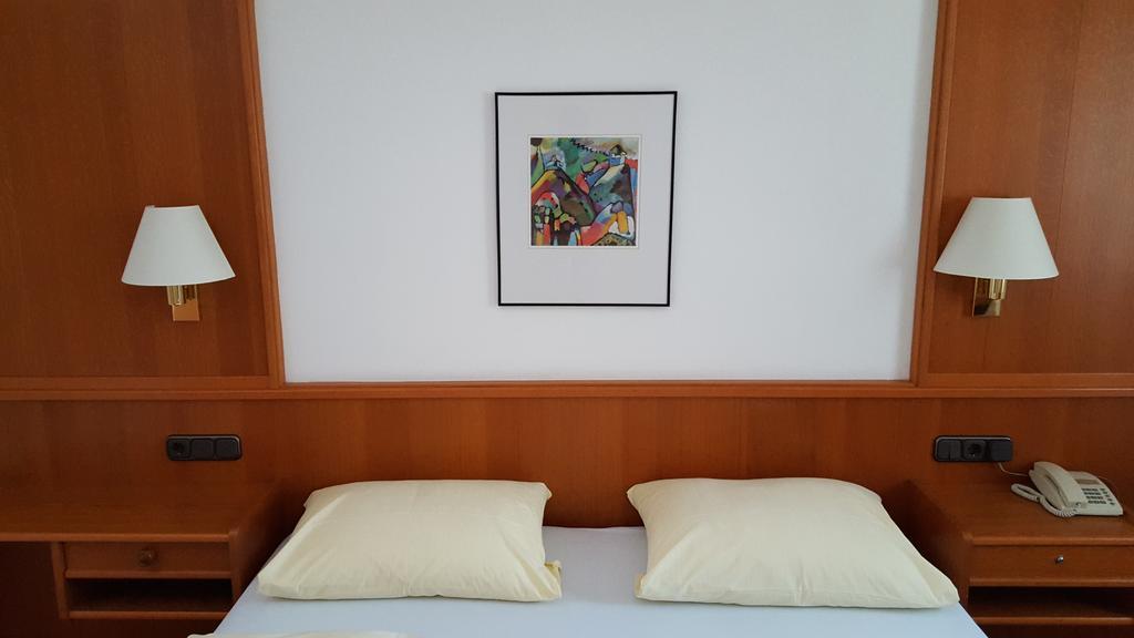 Hotel Zum Weissen Roessl Kallmünz Habitación foto